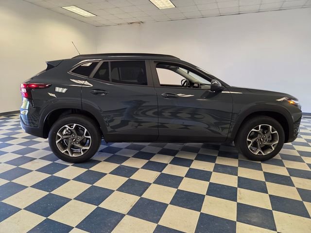 New 2026 Chevrolet Trax LT w/ Driver Confidence Package image 9