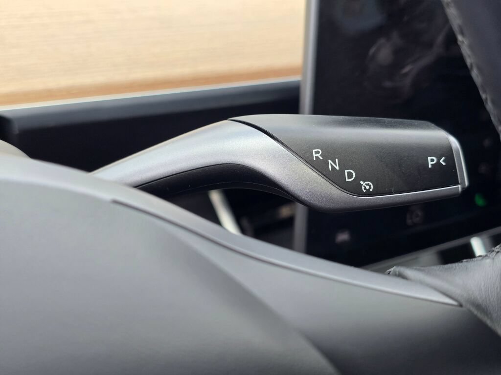 Used 2018 Tesla Model 3 Long Range RWD image 23