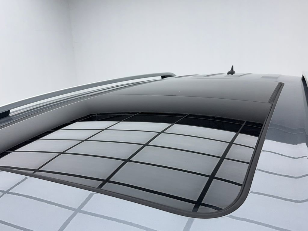 Used 2023 Volkswagen Atlas SEL image 14