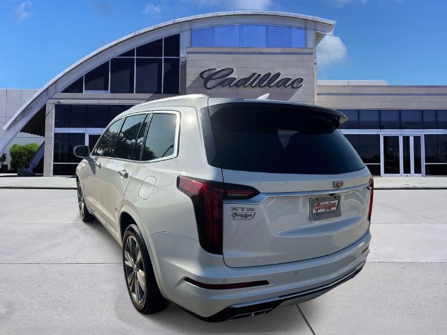 Used 2020 Cadillac XT6 Premium Luxury FWD image 6