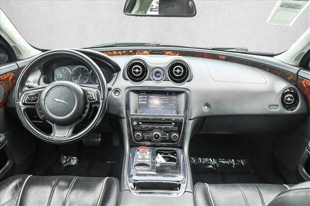 Used 2011 Jaguar XJ L RWD image 20
