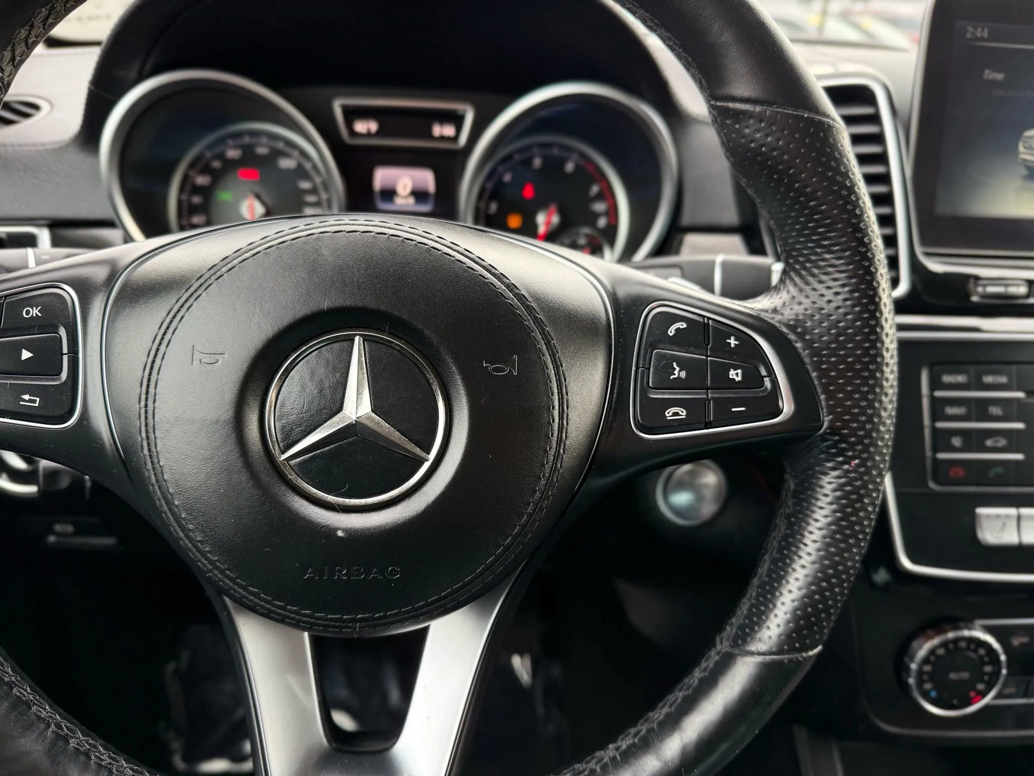 Used 2017 Mercedes-Benz GLS 450 4MATIC w/ Premium Package image 32