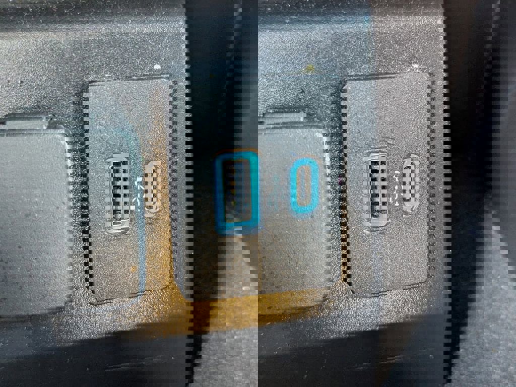 Used 2024 Ford Explorer XLT w/ Equipment Group 202A image 21