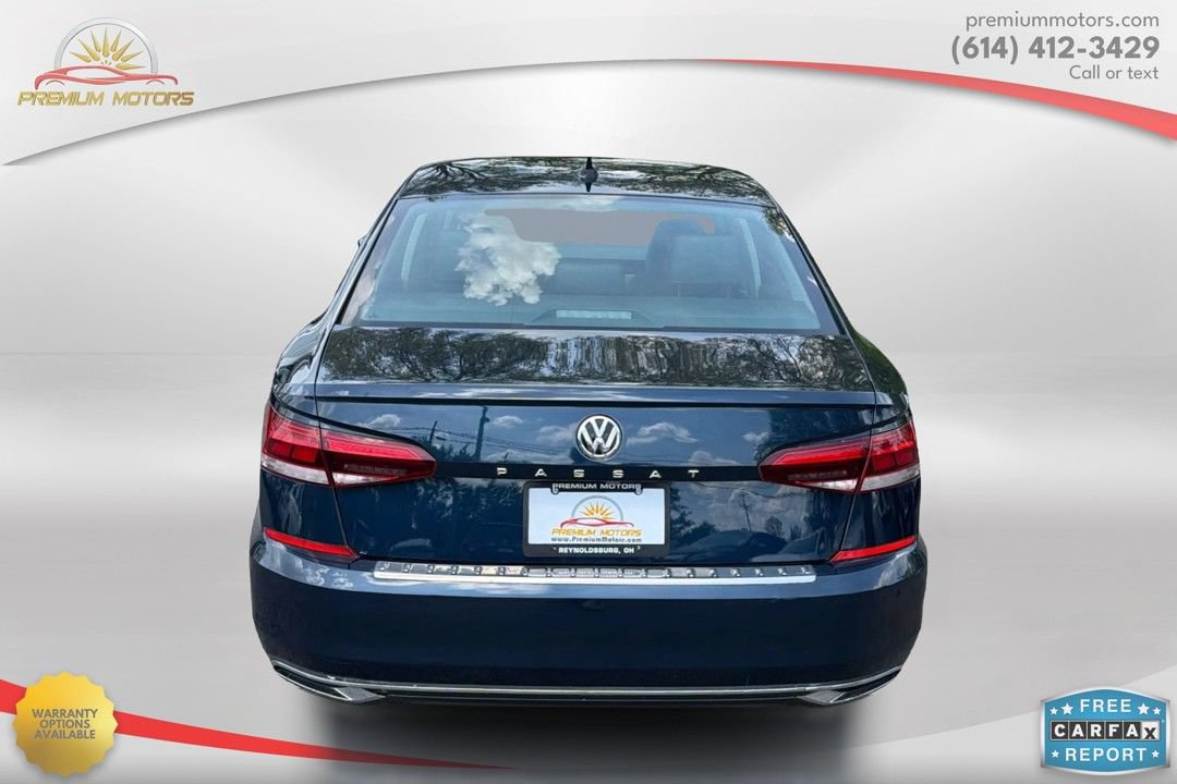 Used 2022 Volkswagen Passat 2.0T SE FWD image 4