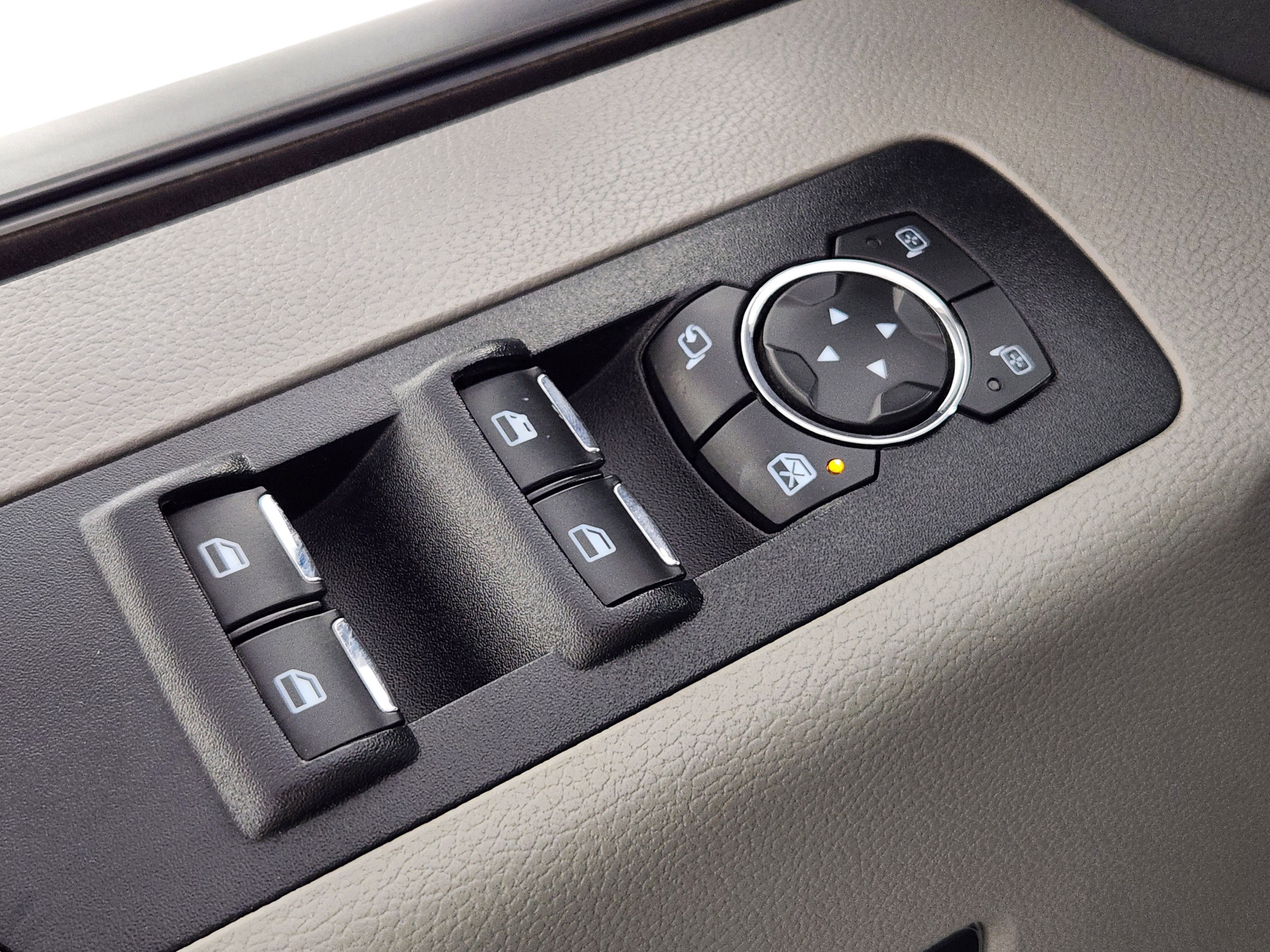 Used 2018 Ford F150 Lariat w/ FX4 Off-Road Package image 17