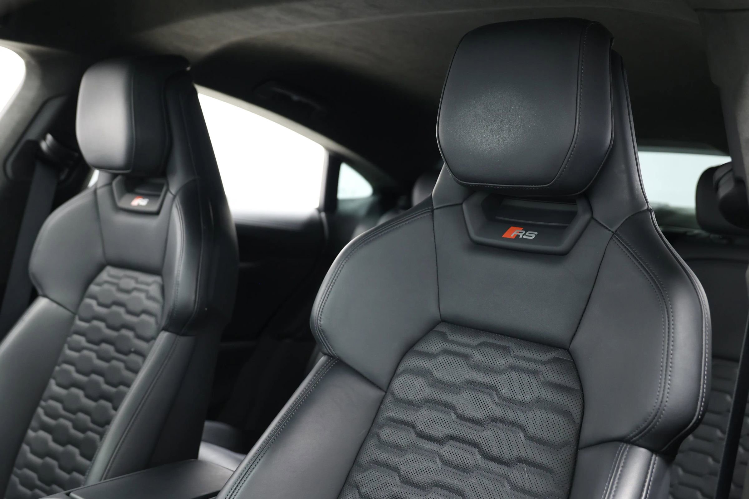 Used 2022 Audi RS e-tron GT w/ Carbon Performance Package image 19