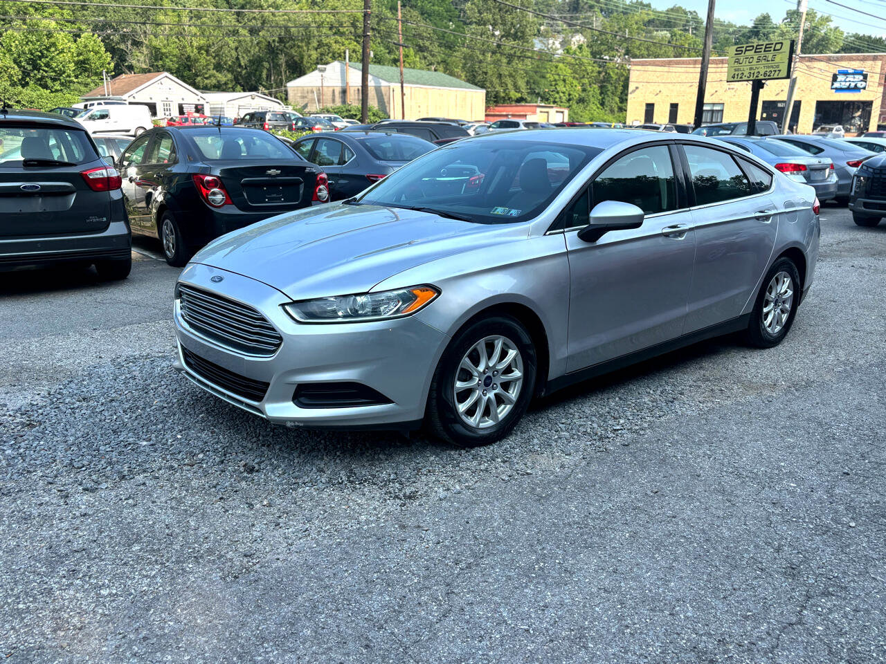 Used 2016 Ford Fusion S image 2