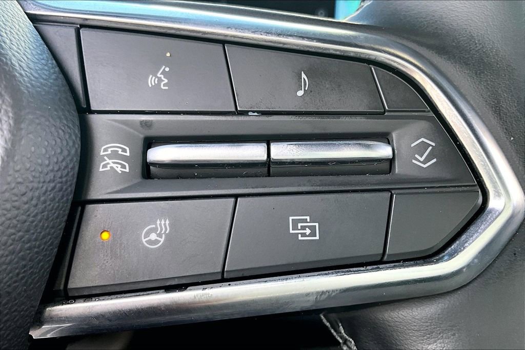 Used 2025 Chevrolet Equinox LT w/ Safety and Technology Package image 11