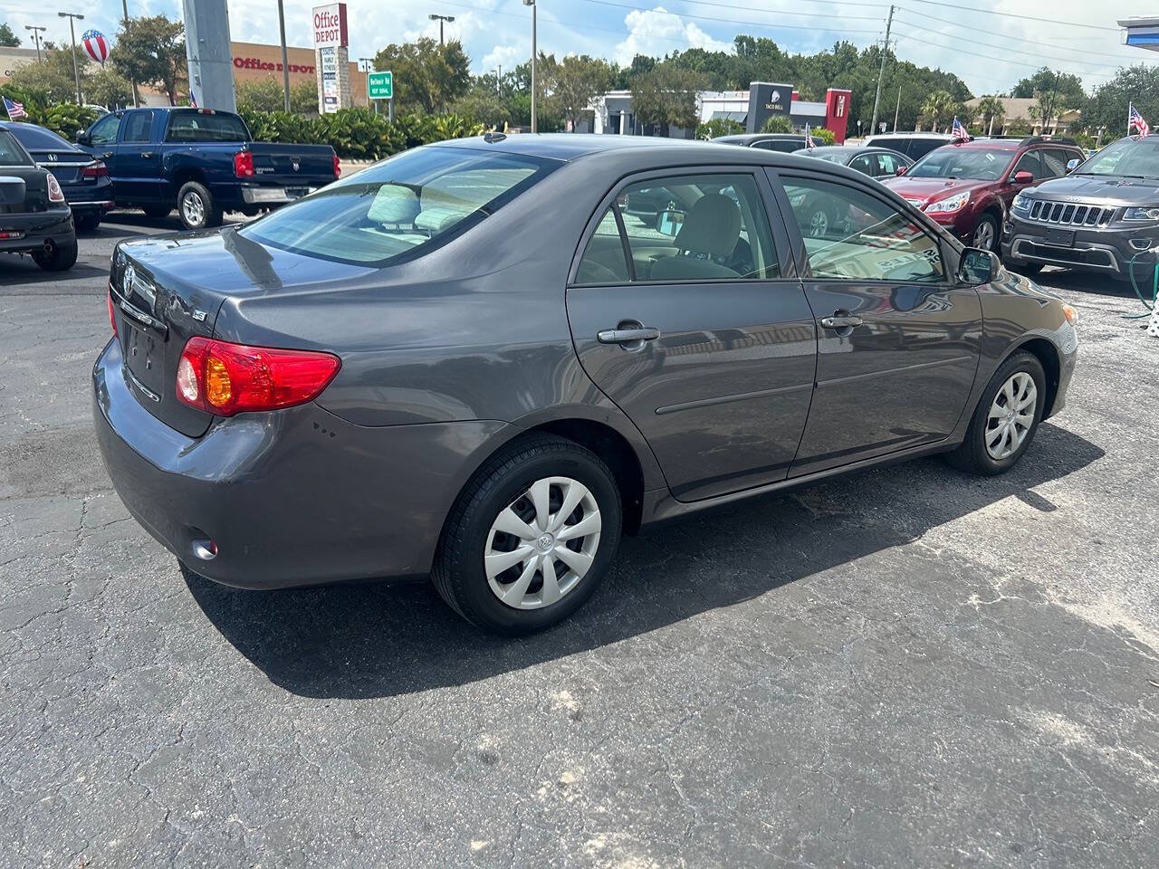 Used 2009 Toyota Corolla LE FWD image 5