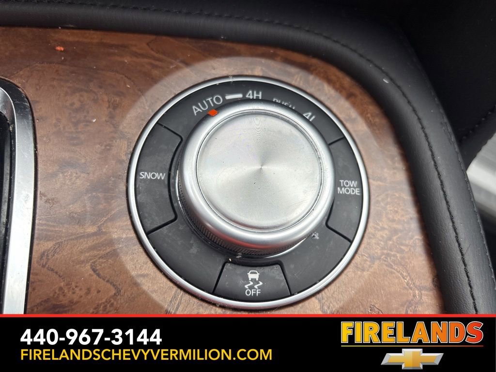 Used 2024 Nissan Armada SL image 23