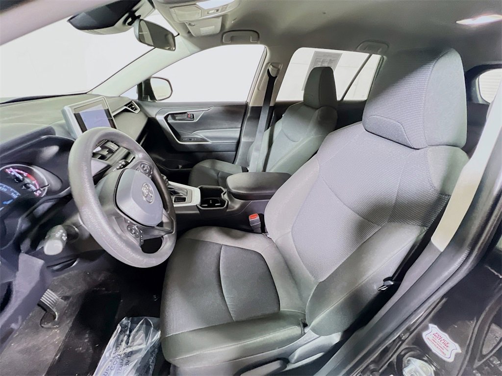 Certified 2025 Toyota RAV4 LE image 18