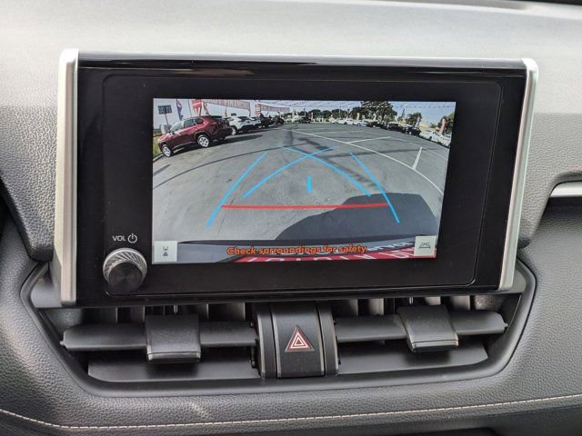 Used 2024 Toyota RAV4 LE image 22