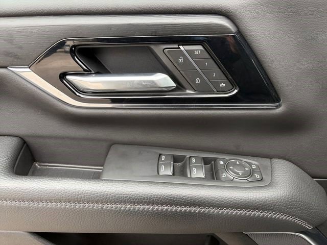 Certified 2025 GMC Yukon XL Denali AWD/4WD image 4