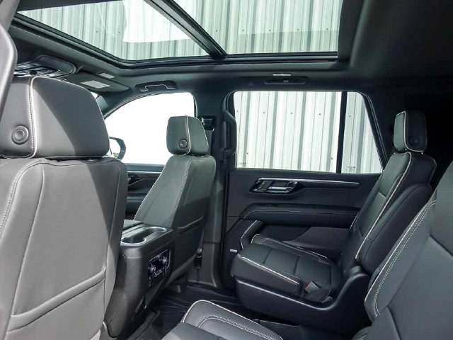 New 2027 Chevrolet Tahoe Premier w/ Sun And Tow Package AWD/4WD image 18