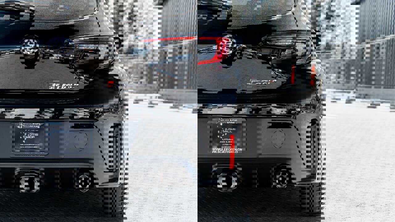 Used 2023 Toyota Corolla Core w/ Performance Package image 9