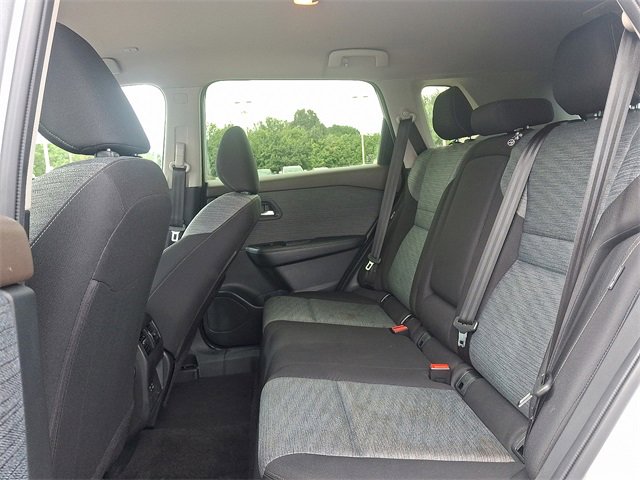 Used 2023 Nissan Rogue SV image 9