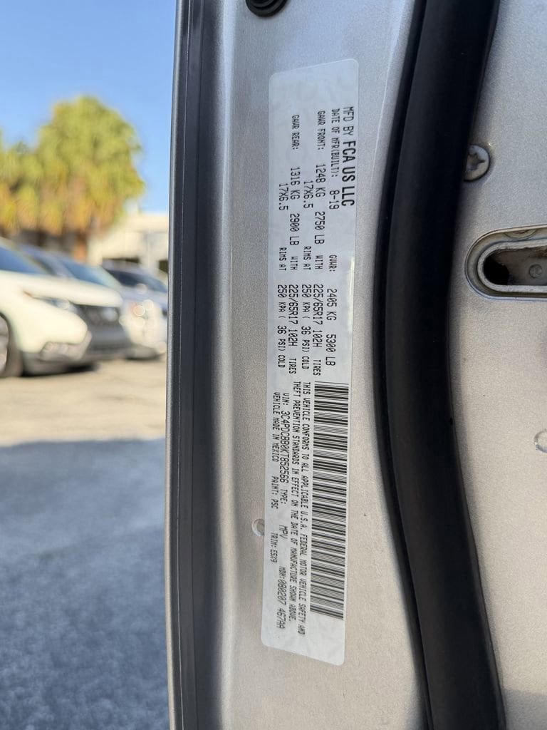 Used 2019 Dodge Journey SE w/ Connectivity Group image 32