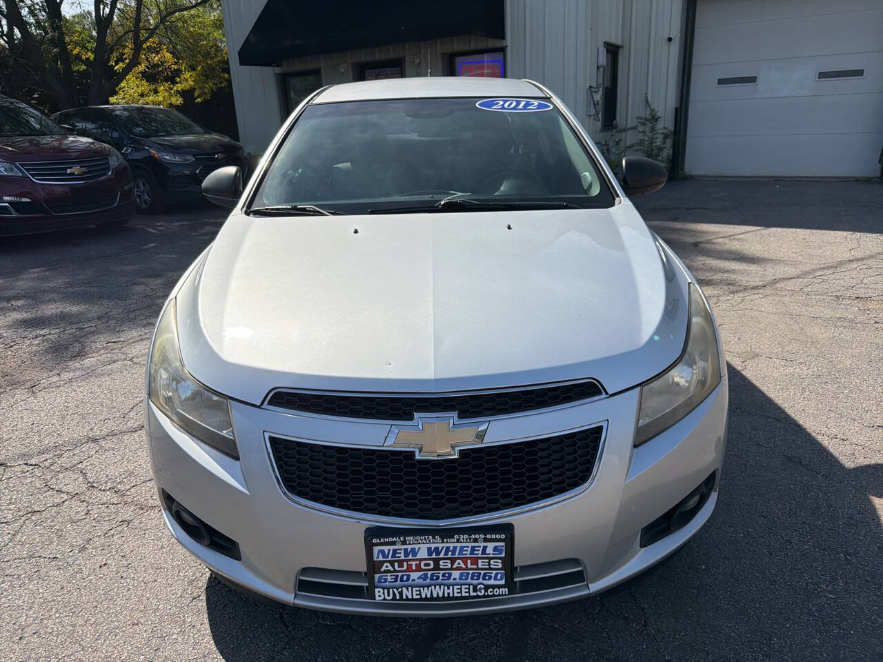 Used 2012 Chevrolet Cruze LS w/ Connectivity Package FWD image 2