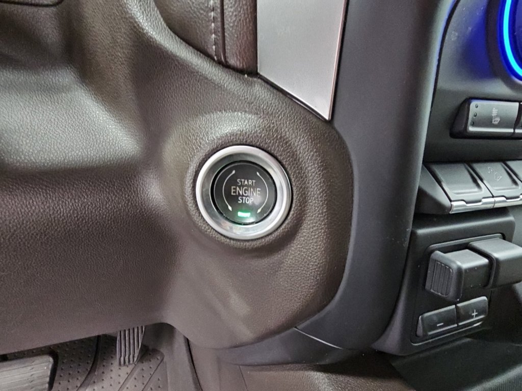 Used 2019 Chevrolet Silverado 1500 RST AWD/4WD image 25