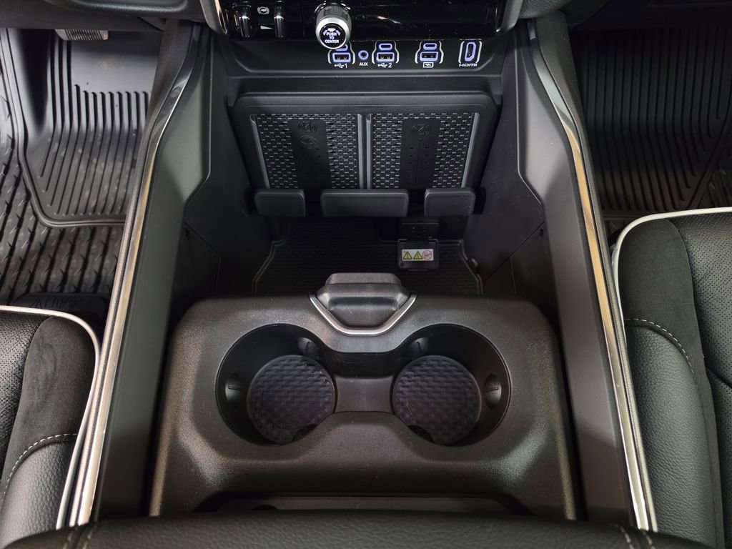 New 2026 RAM 1500 Laramie AWD/4WD image 24