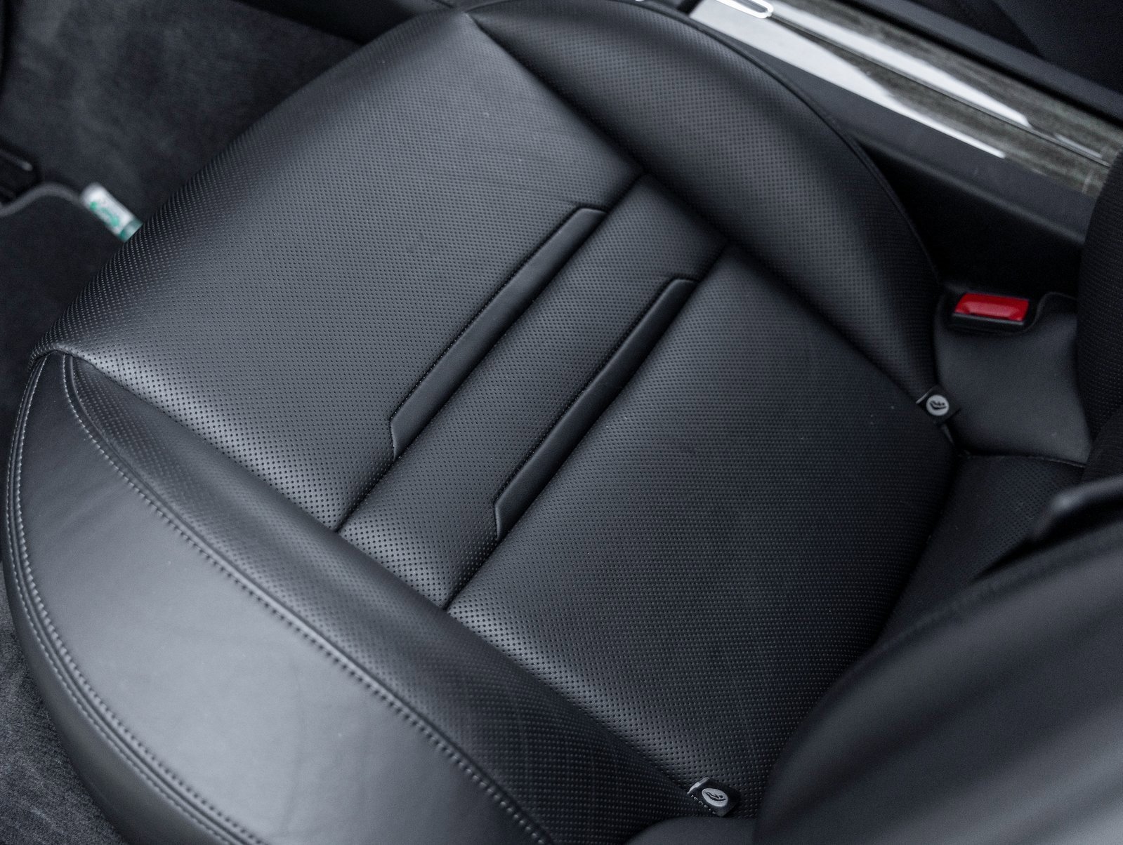 Used 2020 Porsche Panamera GTS image 32