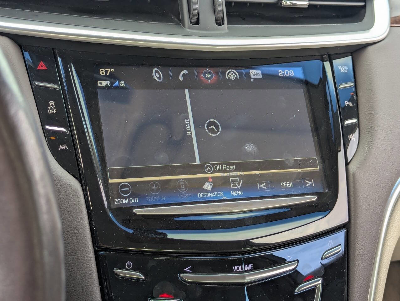 Used 2017 Cadillac XTS Luxury w/ Driver Awareness Package image 29