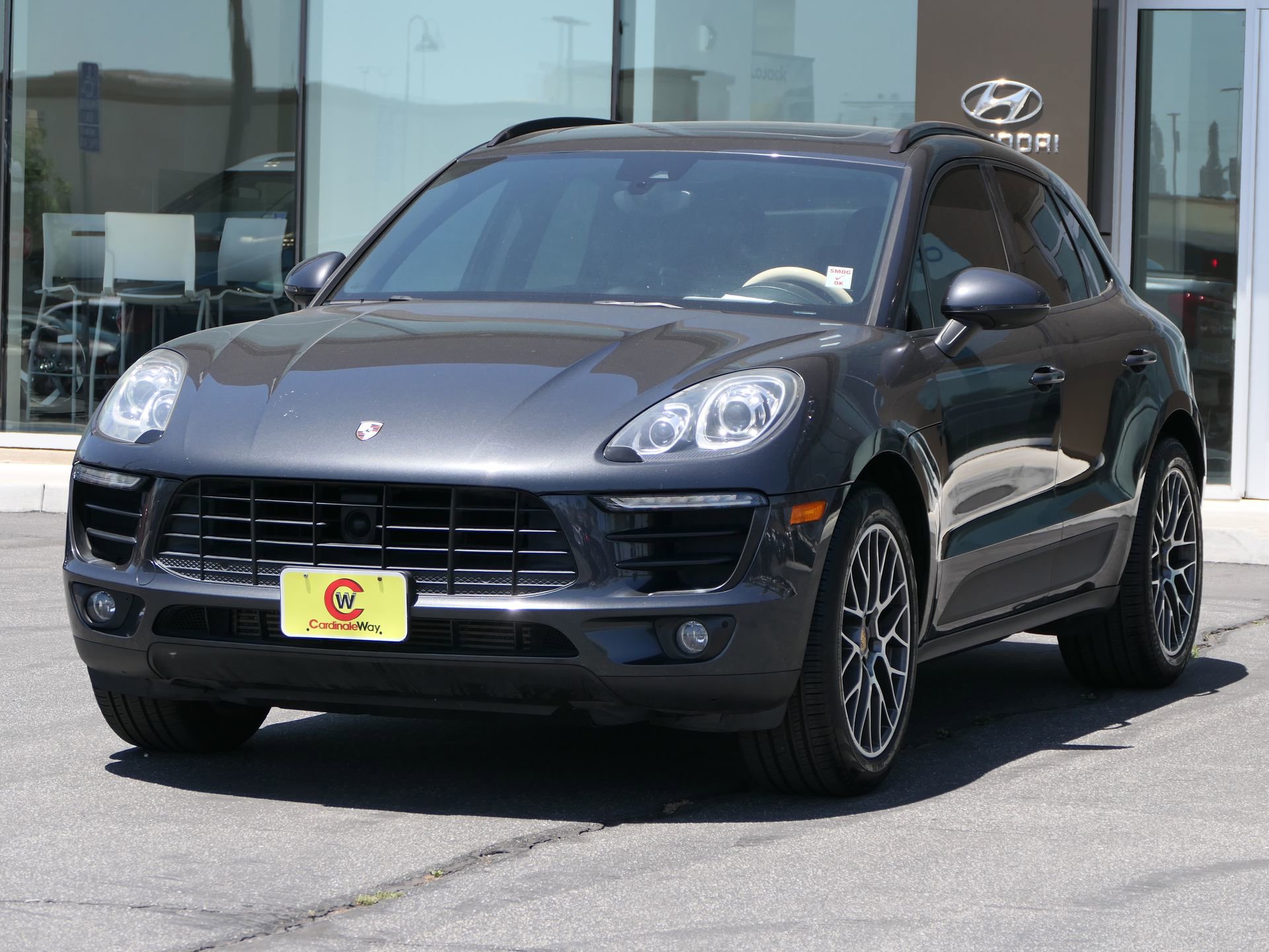 Used 2018 Porsche Macan Sport Edition w/ Premium Package Plus AWD/4WD image 7