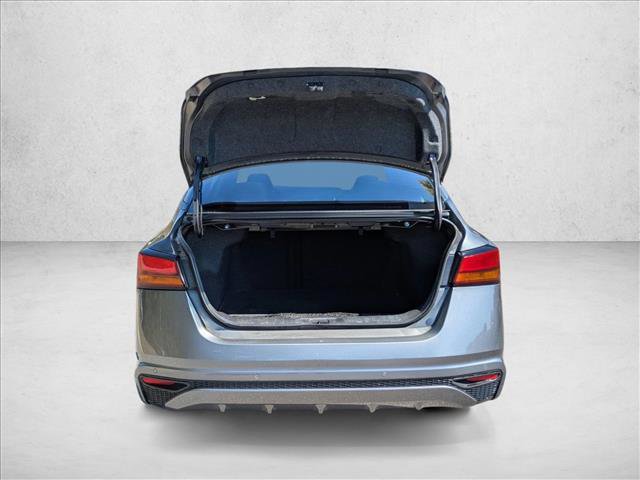 Used 2024 Nissan Altima 2.5 SV image 6