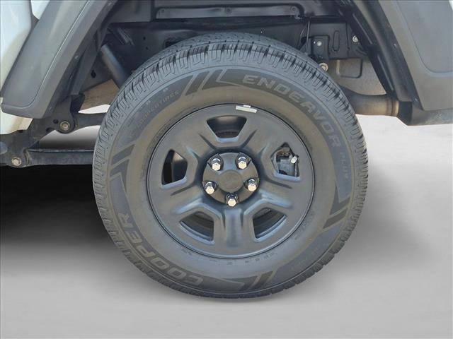 Used 2021 Jeep Gladiator Sport w/ Trailer Tow Package AWD/4WD image 20