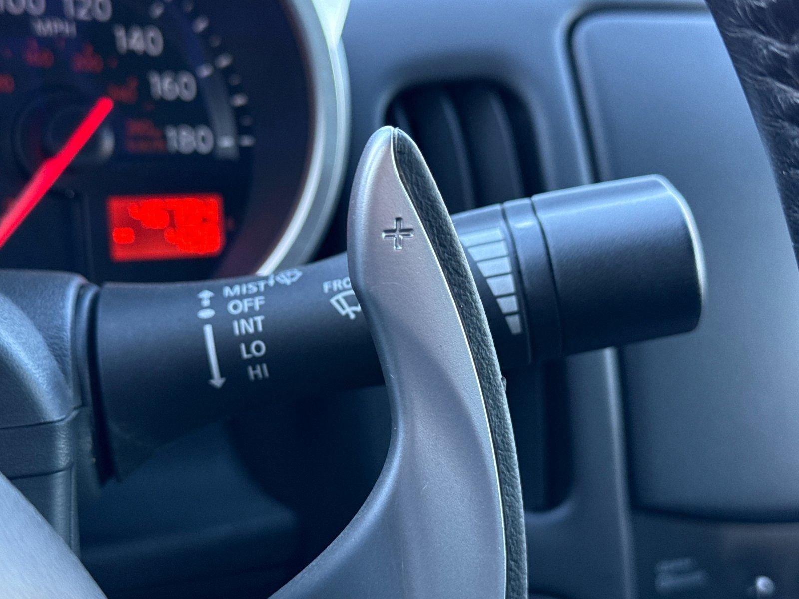 Used 2010 Nissan 370Z Touring image 28