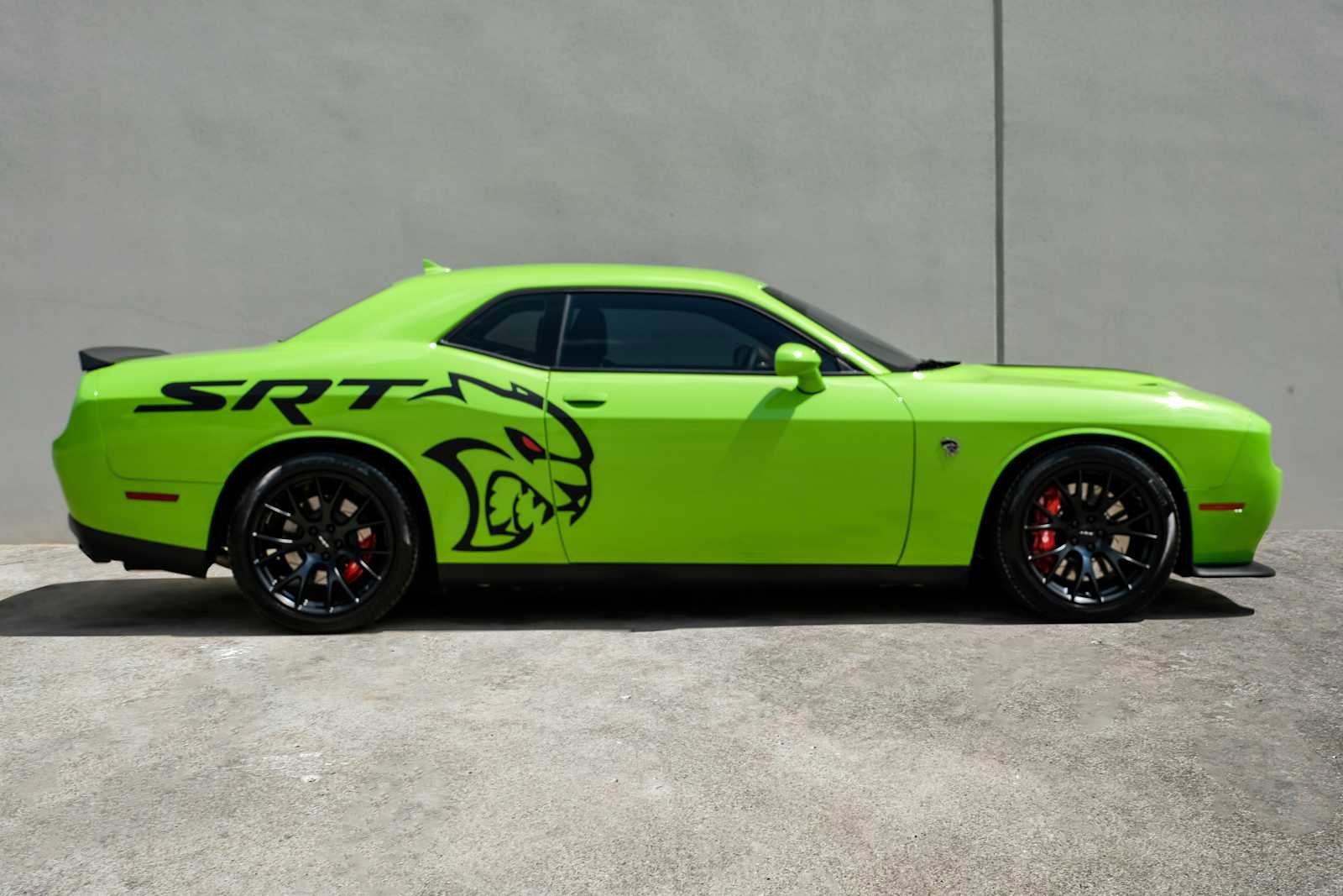 Used 2015 Dodge Challenger SRT Hellcat RWD image 7