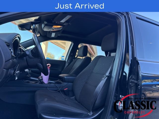 Used 2024 Dodge Durango SXT w/ SXT Blacktop Group image 18