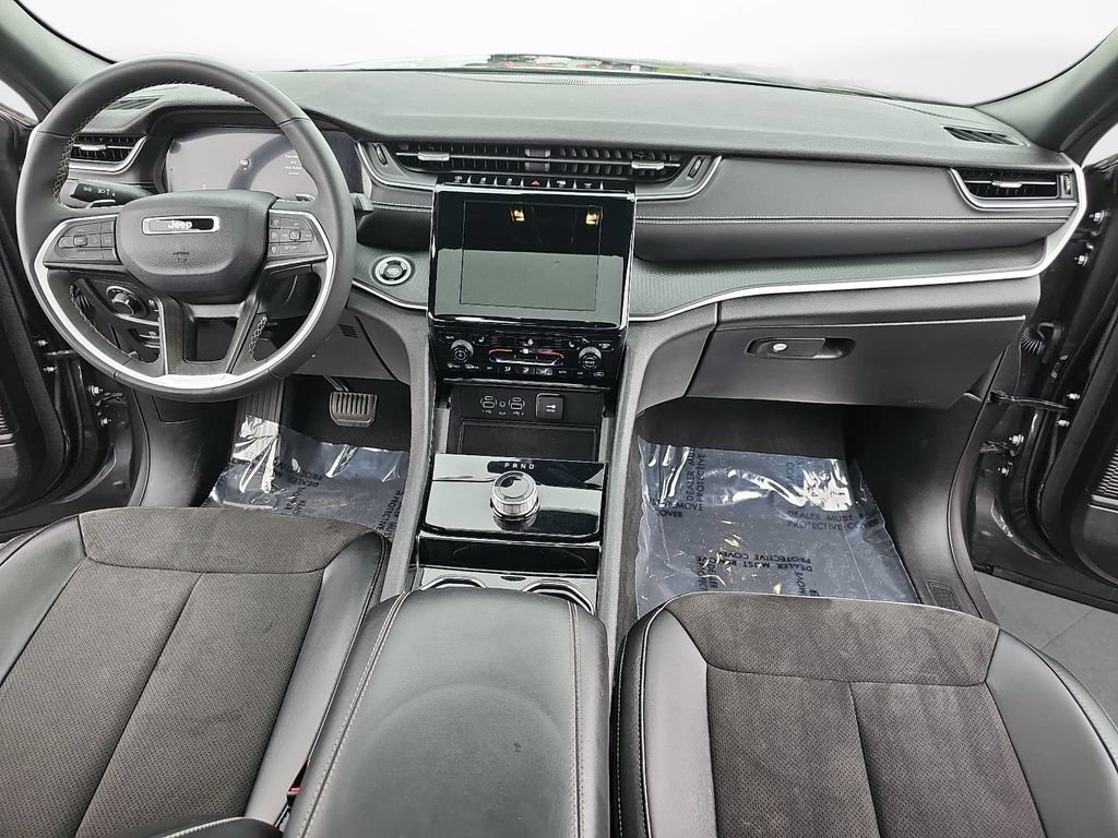 Used 2023 Jeep Grand Cherokee L Laredo AWD/4WD image 9