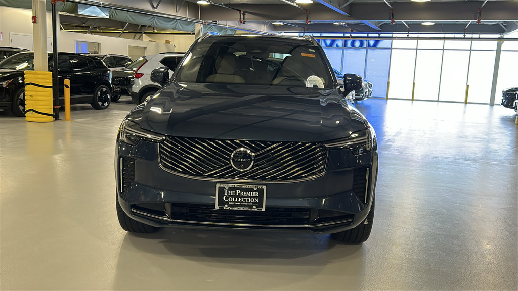 Certified 2026 Volvo XC90 B6 Plus AWD/4WD image 2