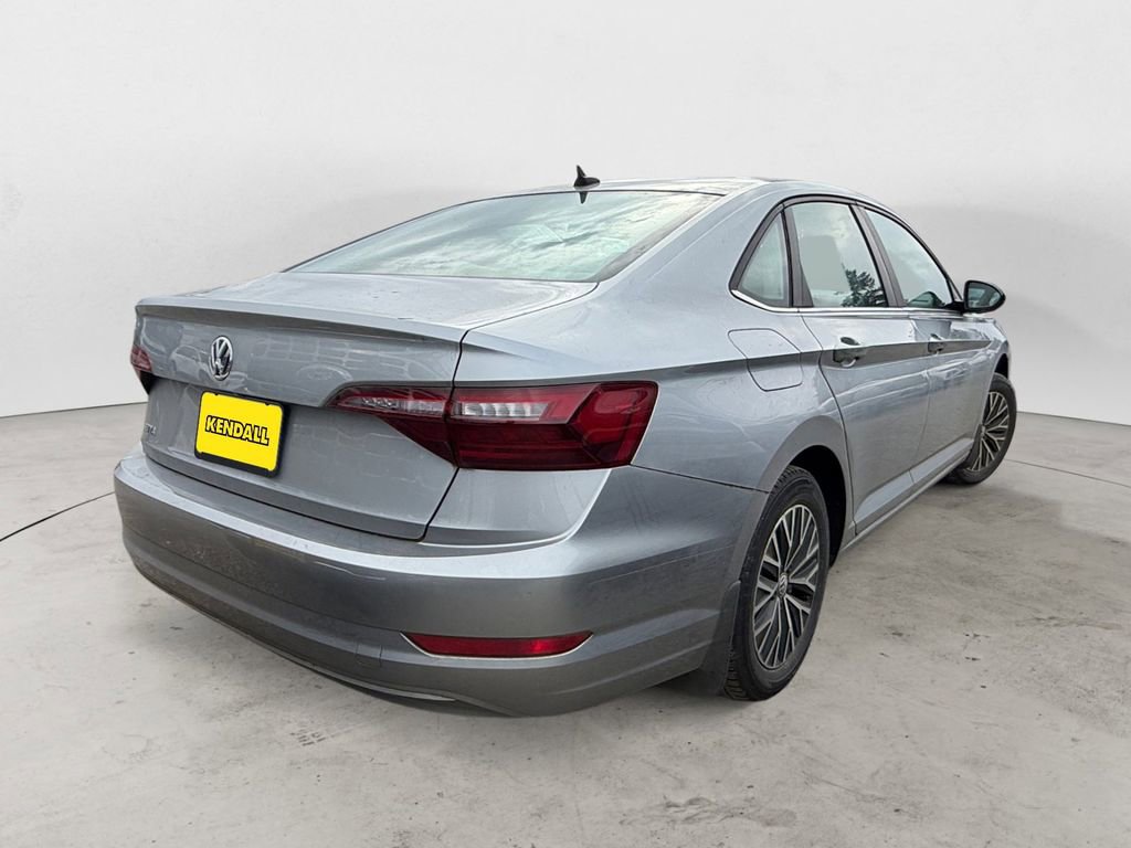 Used 2020 Volkswagen Jetta SE w/ SE Cold Weather Package image 4