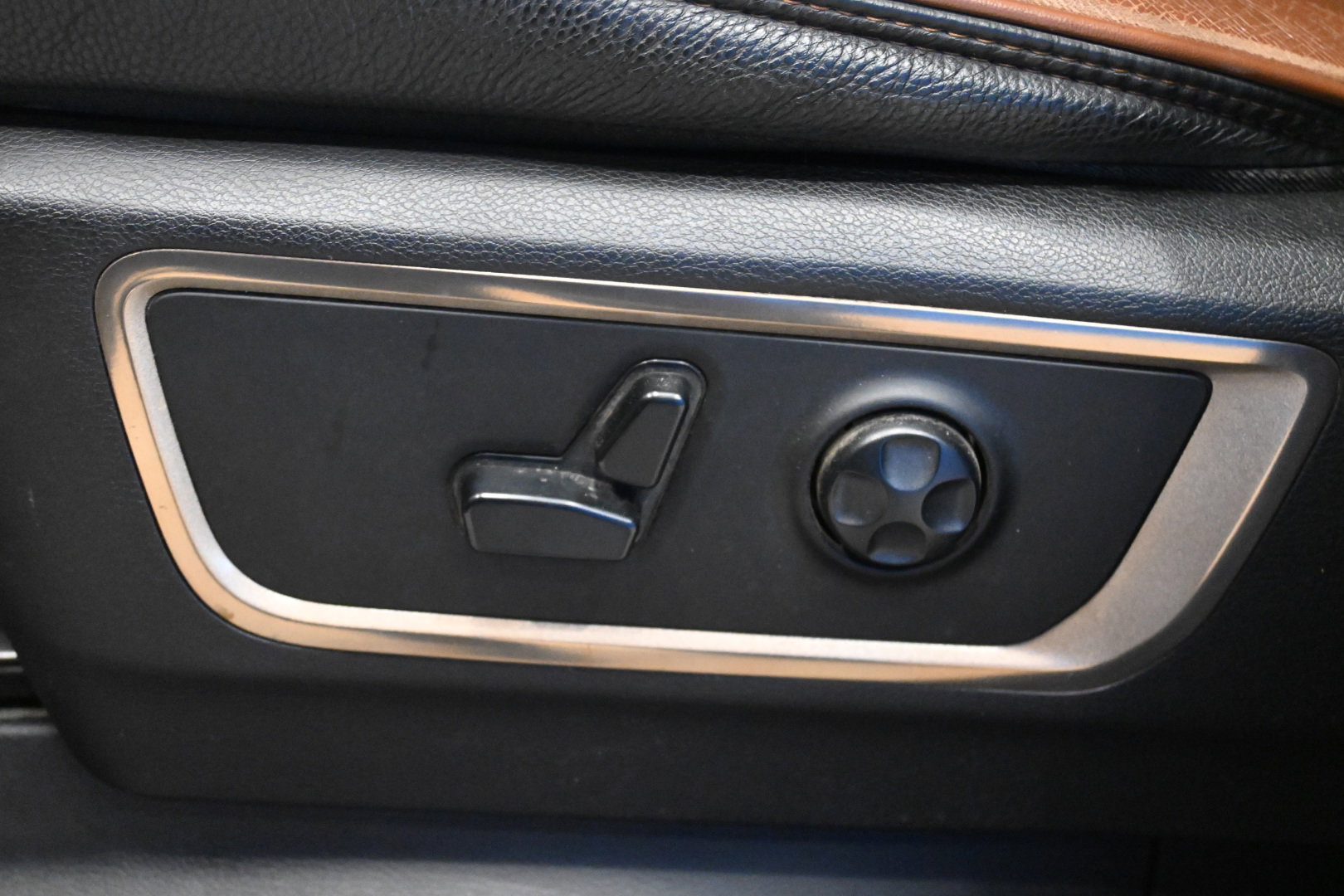 Used 2019 RAM 1500 Limited image 21