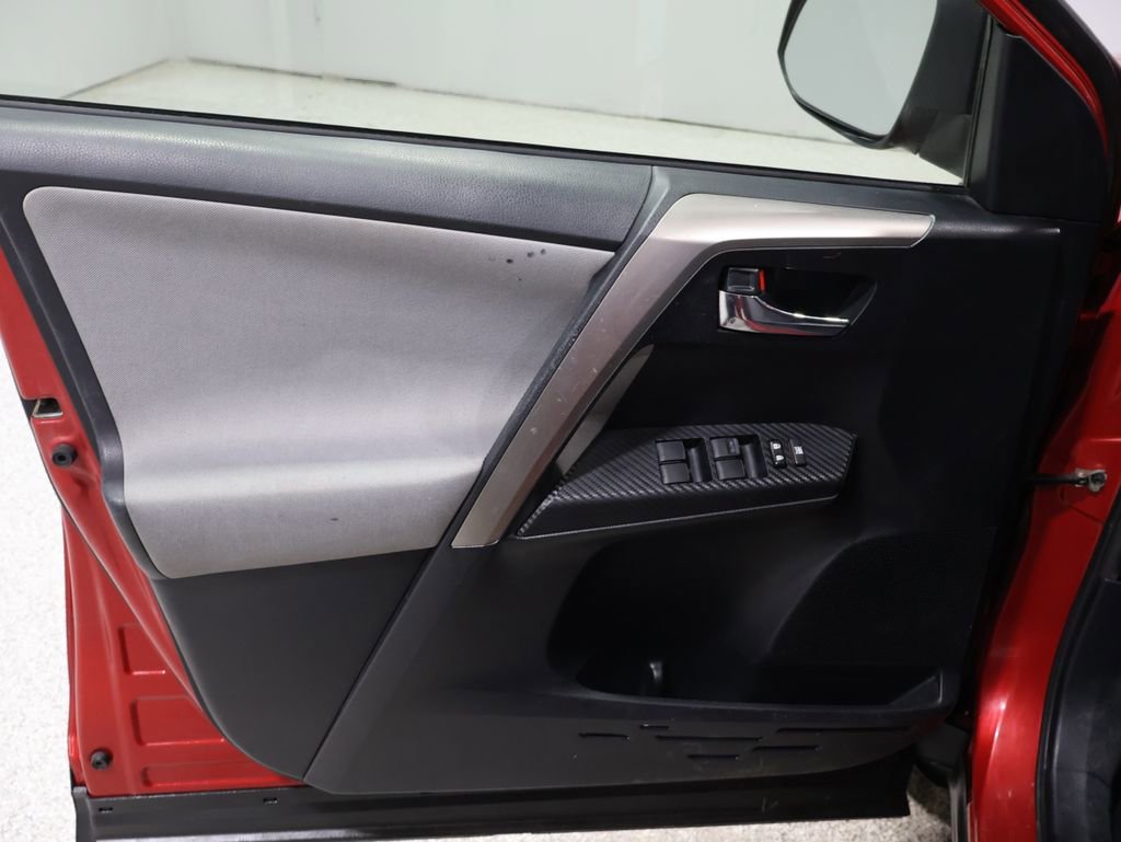 Used 2015 Toyota RAV4 XLE image 13