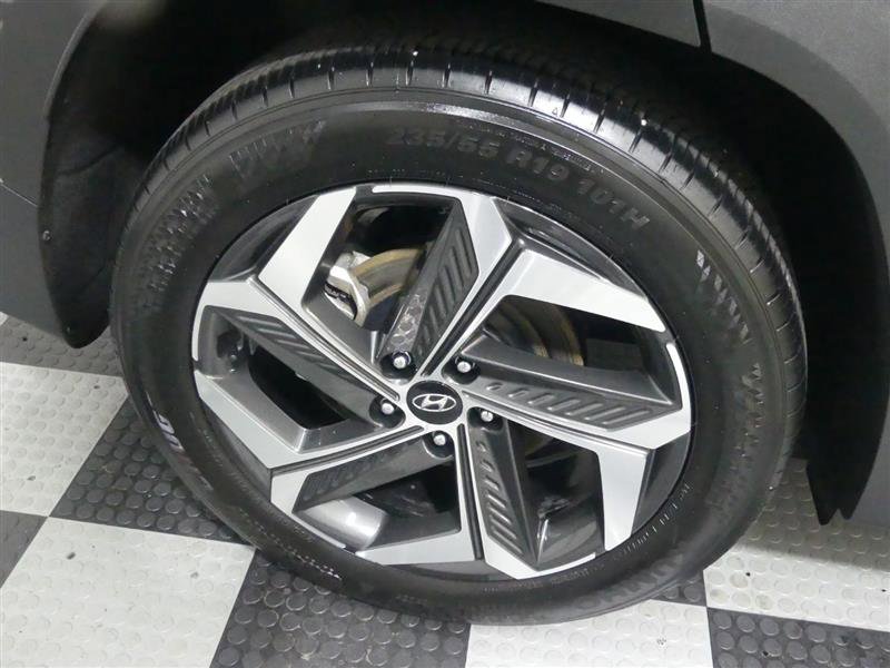 Used 2024 Hyundai Tucson Limited image 17