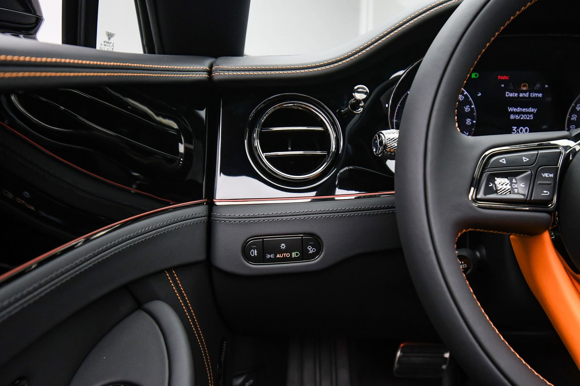 New 2025 Bentley Continental GTC image 32