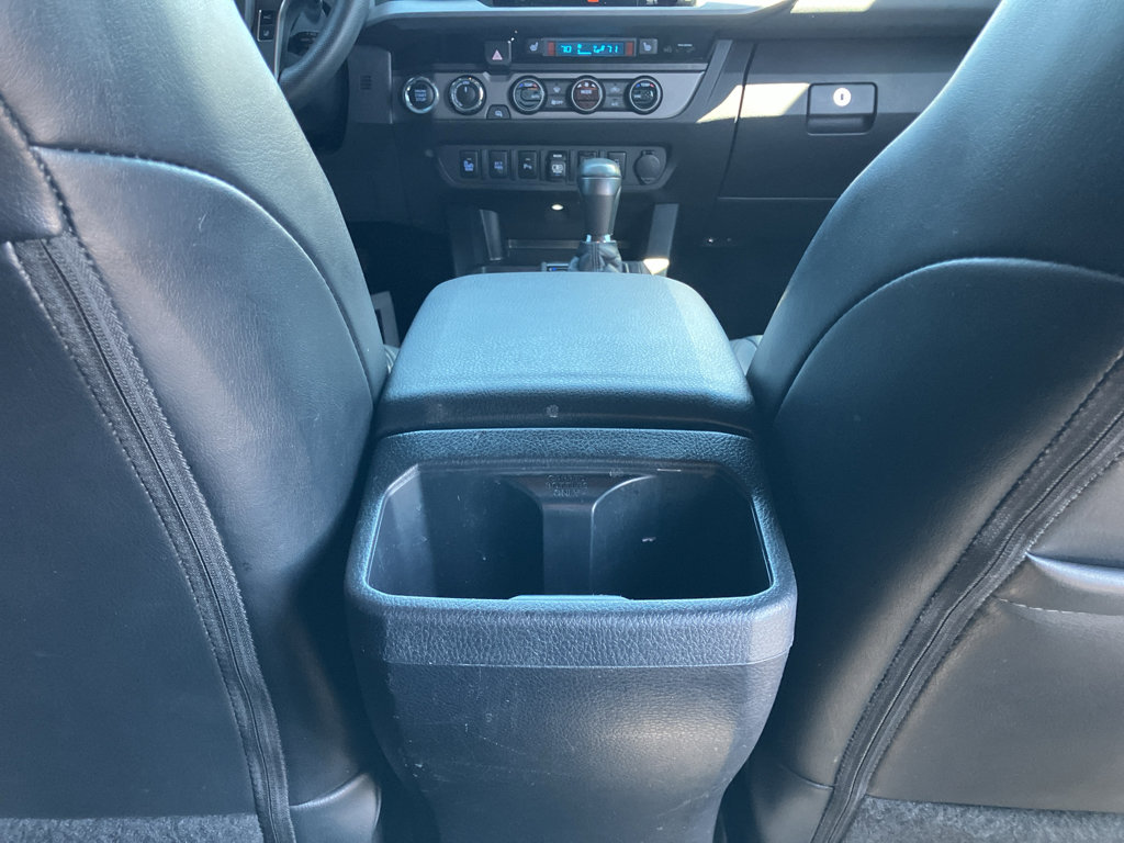 Used 2018 Toyota Tacoma TRD Sport image 33