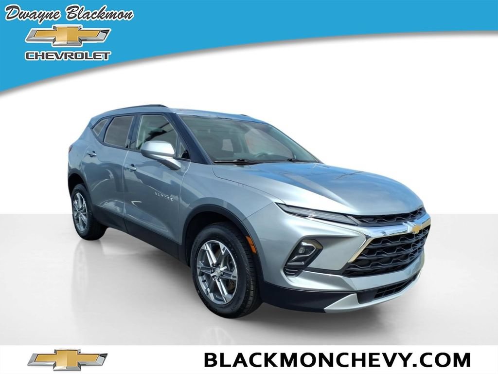 Used 2024 Chevrolet Blazer LT w/ Convenience Package FWD image 1