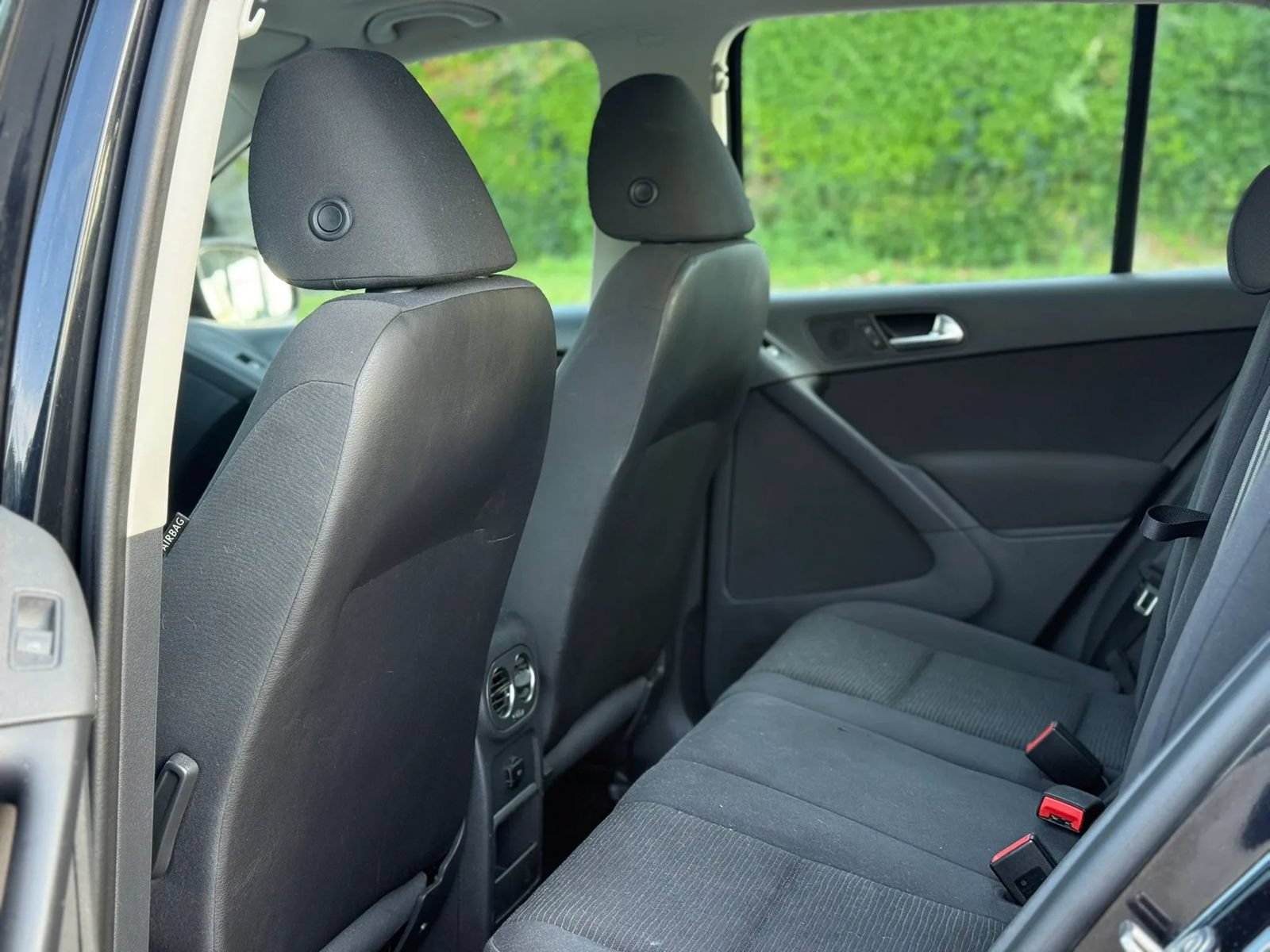 Used 2015 Volkswagen Tiguan SEL FWD image 13