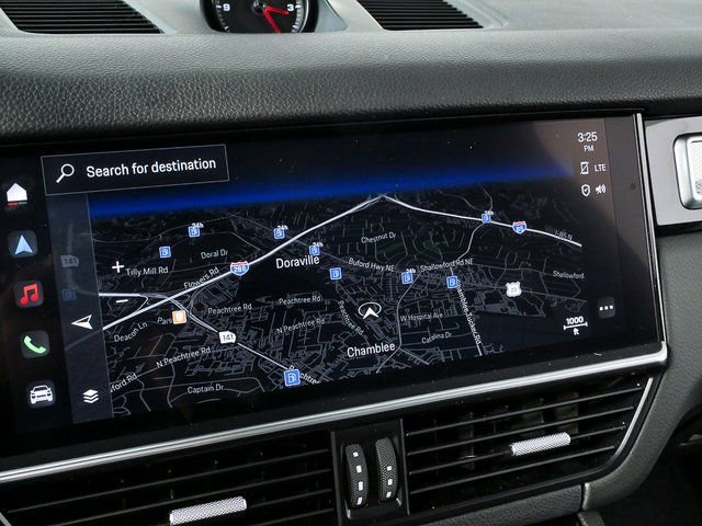 Used 2023 Porsche Cayenne image 15