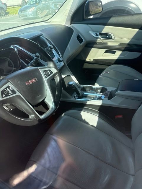 Used 2013 GMC Terrain SLT w/ Chrome and Technology Package AWD/4WD image 4