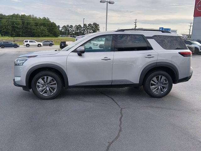 Certified 2024 Nissan Pathfinder SV AWD/4WD image 6