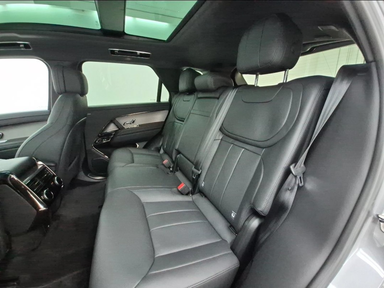 Used 2024 Land Rover Range Rover Sport Dynamic SE AWD/4WD image 22