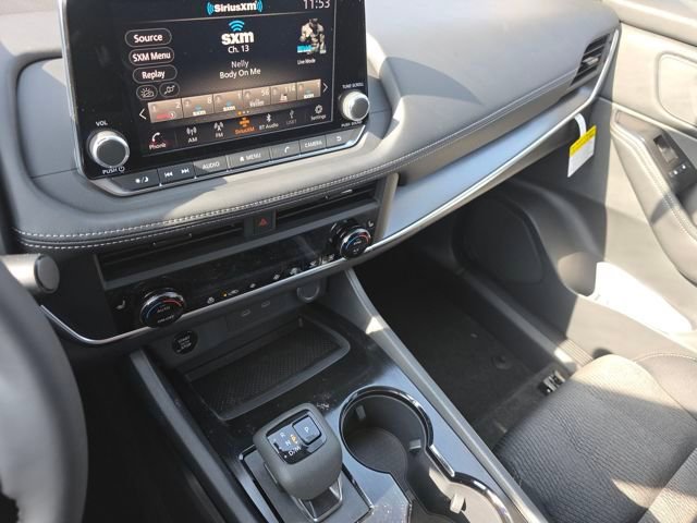 New 2026 Nissan Rogue SV w/ Cold Weather Package AWD/4WD image 32