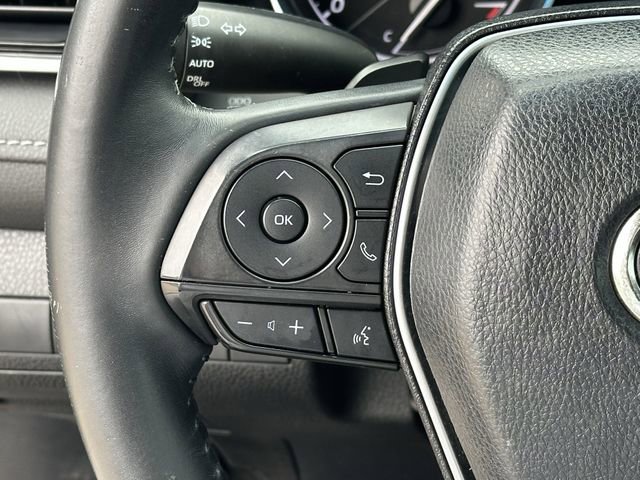Used 2018 Toyota Camry SE FWD image 12