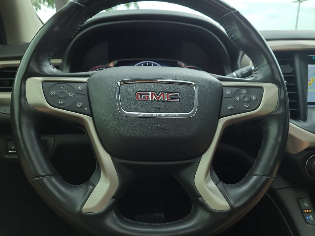 Used 2019 GMC Acadia Denali w/ Technology Package AWD/4WD image 31