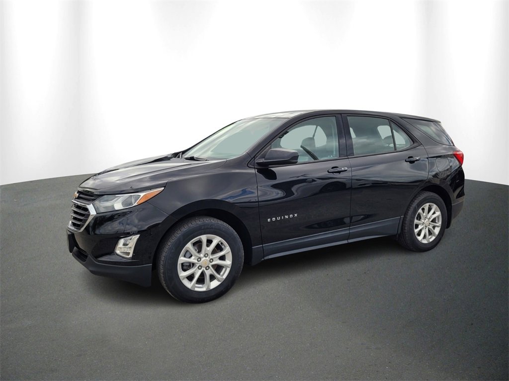 Used 2019 Chevrolet Equinox LS image 2